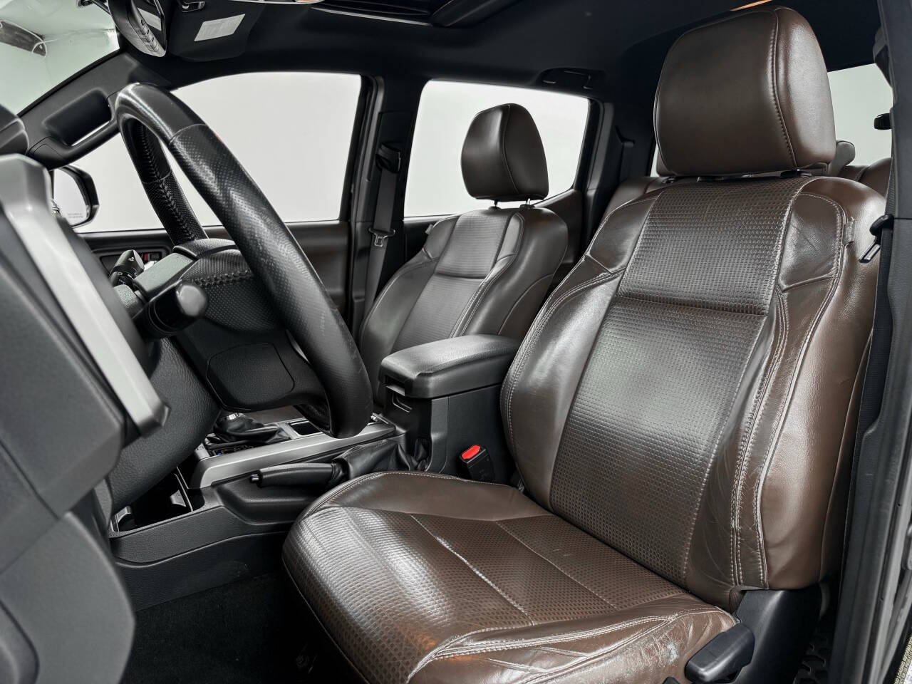 Toyota Tacoma Limited Double Cab Super Long Bed V6 5AT 4WD 2016