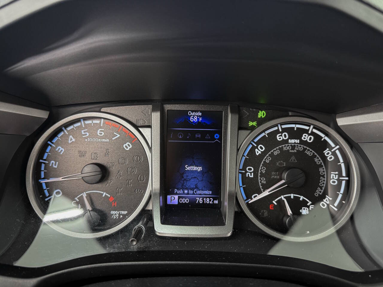 Toyota Tacoma Limited Double Cab Super Long Bed V6 5AT 4WD 2016