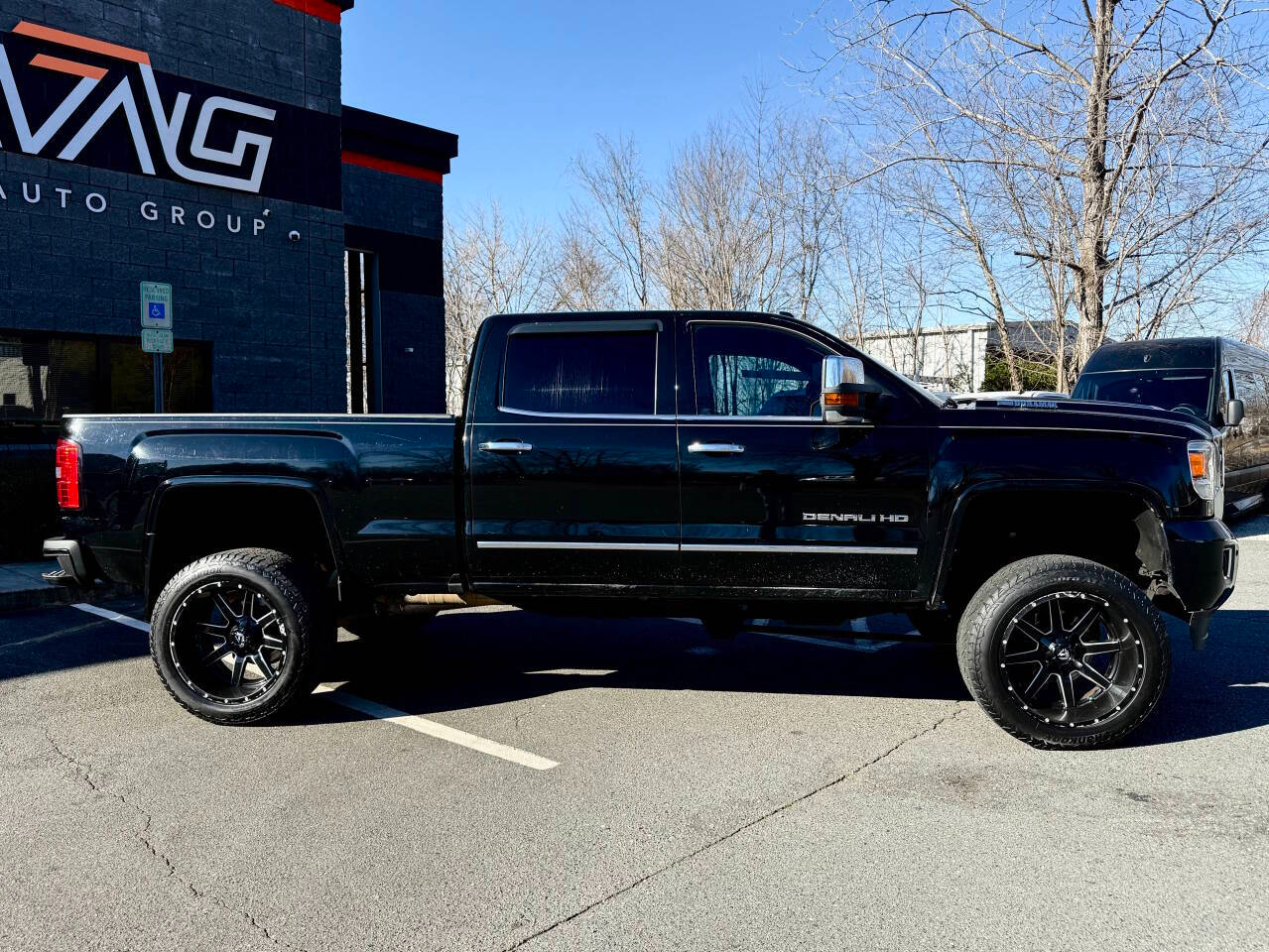 GMC Sierra 2500HD Denali Crew Cab 4WD 2018