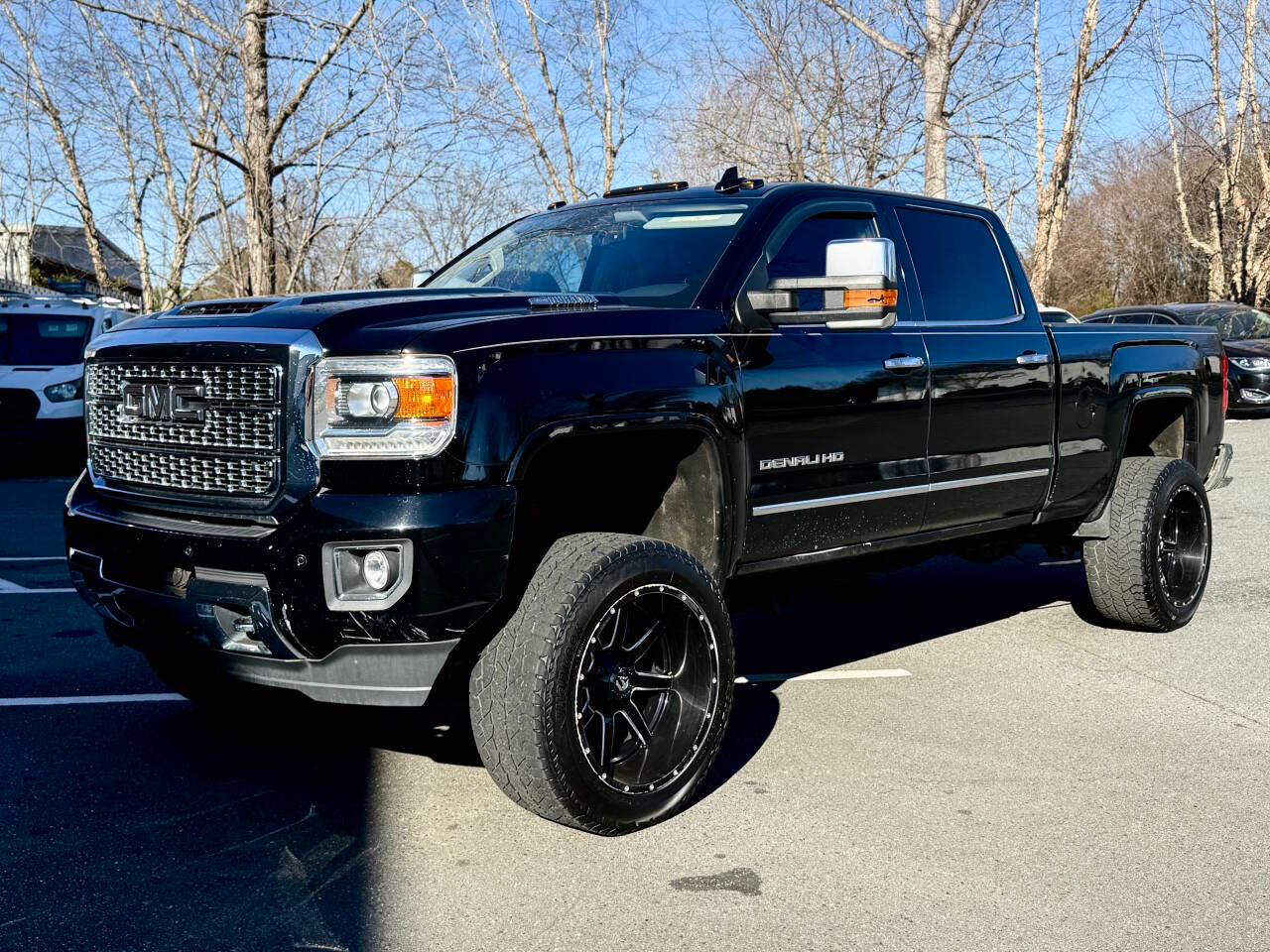 GMC Sierra 2500HD Denali Crew Cab 4WD 2018