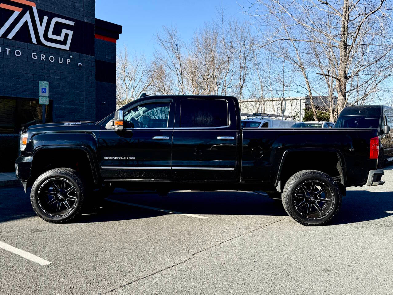 GMC Sierra 2500HD Denali Crew Cab 4WD 2018