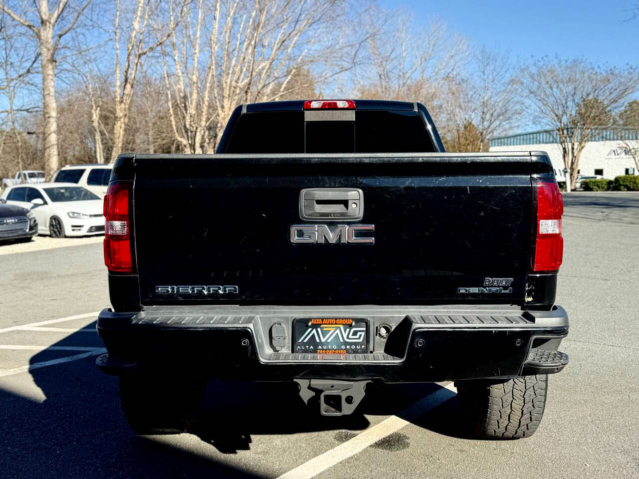 GMC Sierra 2500HD Denali Crew Cab 4WD 2018