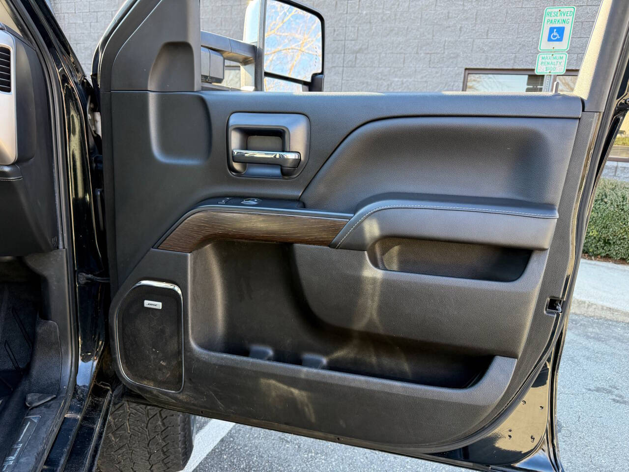 GMC Sierra 2500HD Denali Crew Cab 4WD 2018