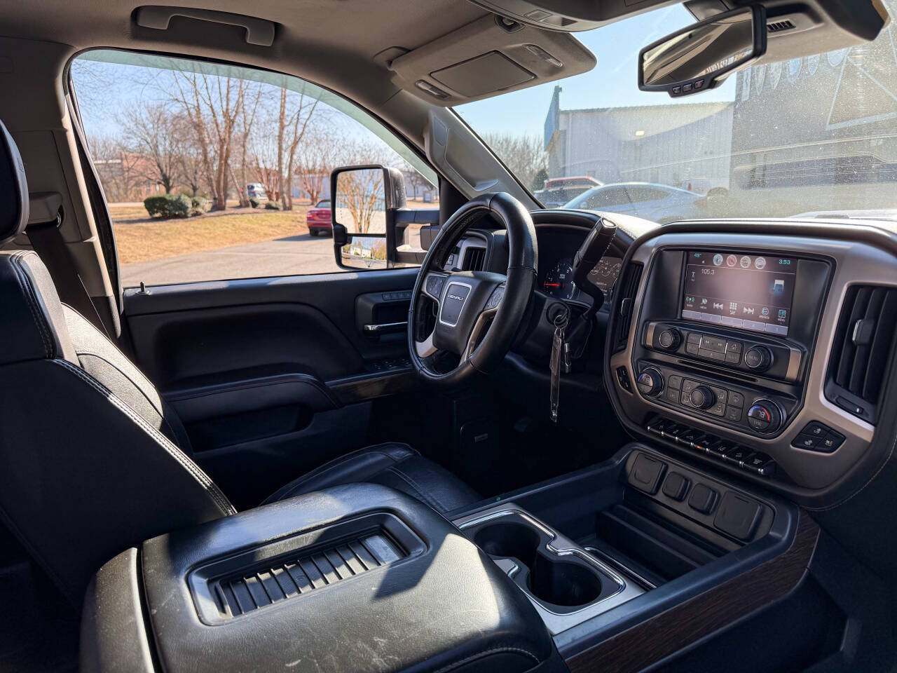 GMC Sierra 2500HD Denali Crew Cab 4WD 2018