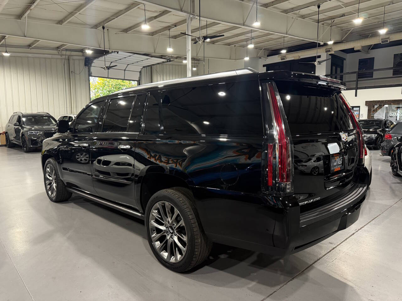 Cadillac Escalade ESV Premium Luxury 4WD 2020