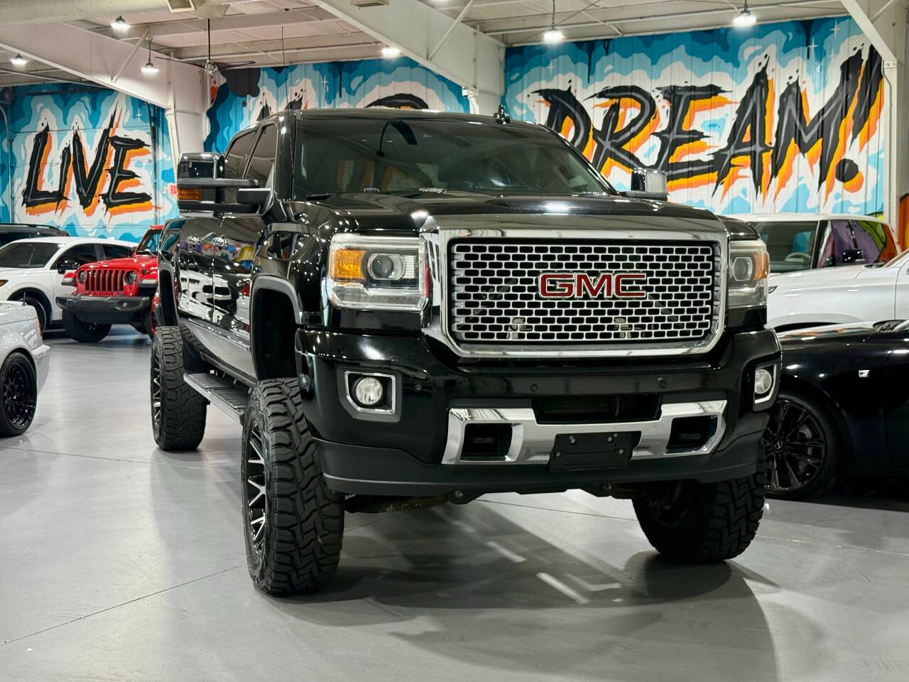 GMC Sierra 2500HD Denali Crew Cab 4WD 2016