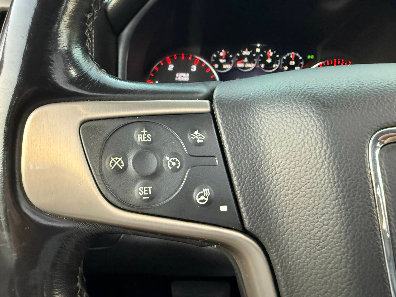 GMC Sierra 2500HD Denali Crew Cab 4WD 2016