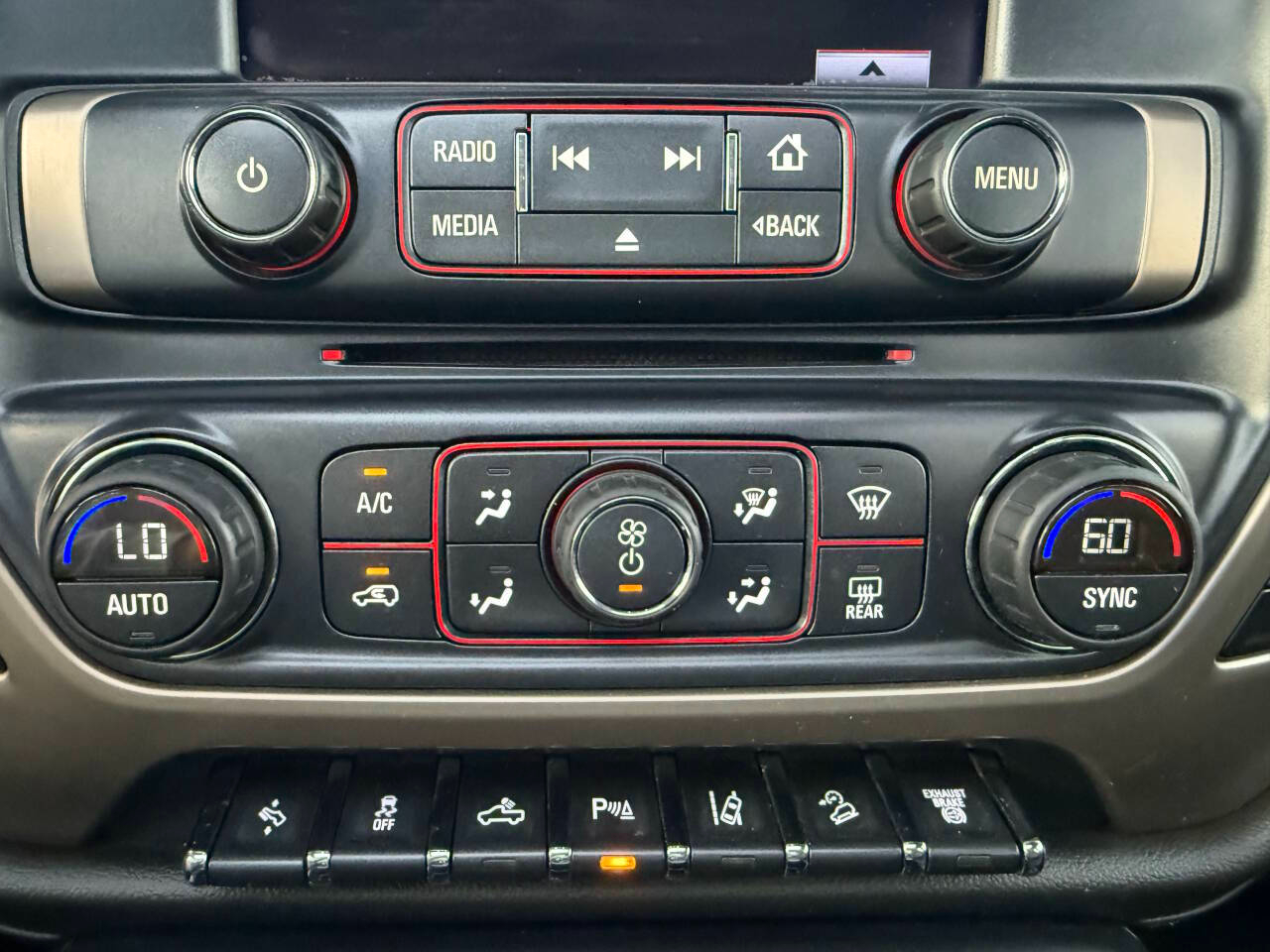 GMC Sierra 2500HD Denali Crew Cab 4WD 2016