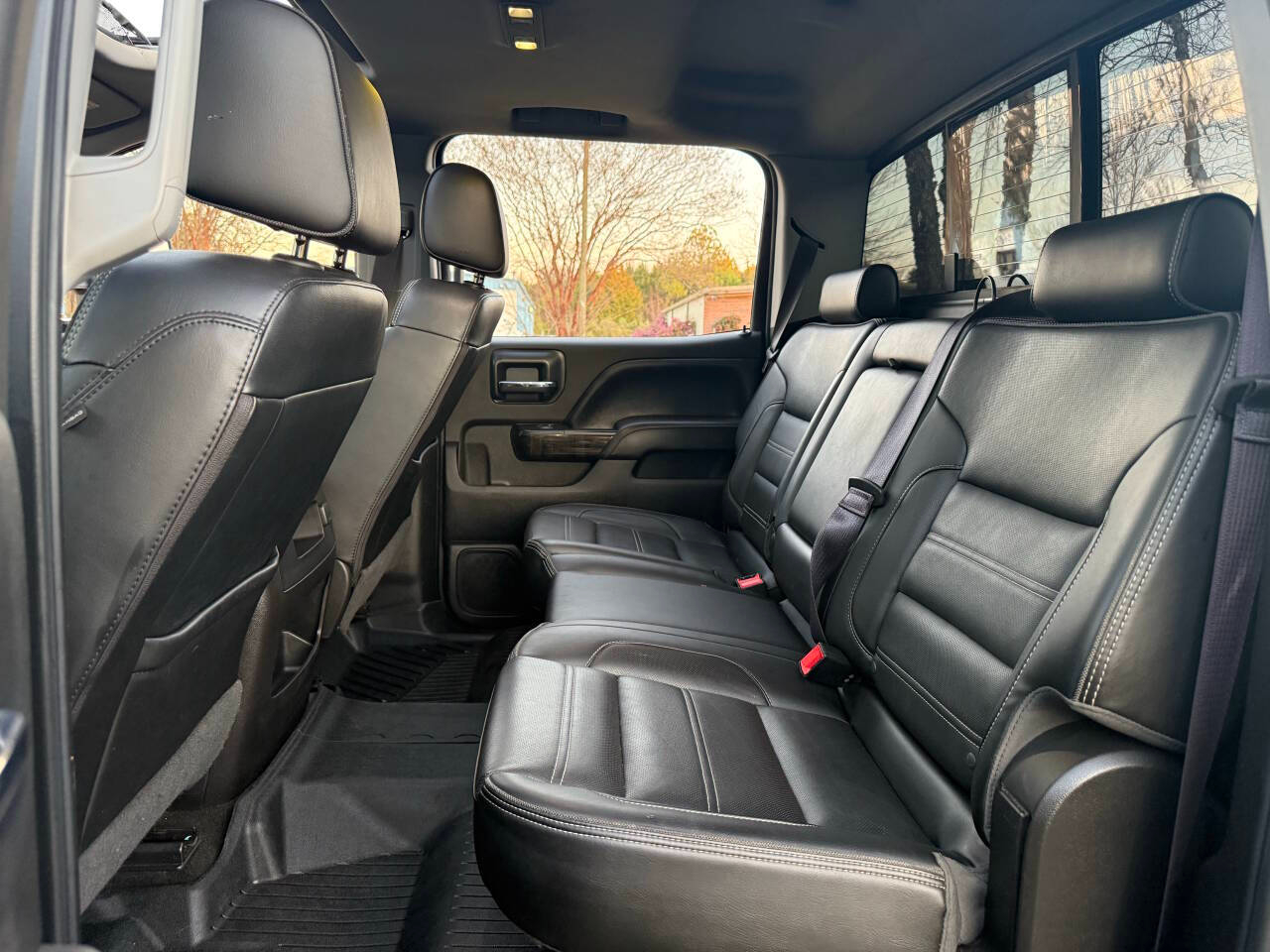 GMC Sierra 2500HD Denali Crew Cab 4WD 2016