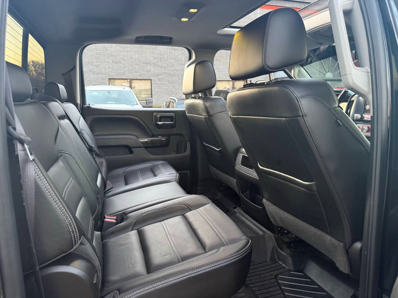 GMC Sierra 2500HD Denali Crew Cab 4WD 2016