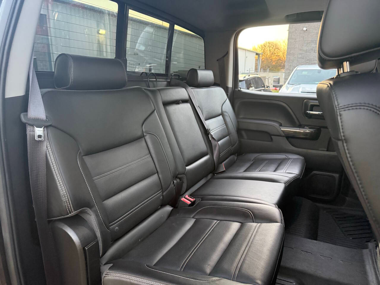 GMC Sierra 2500HD Denali Crew Cab 4WD 2016