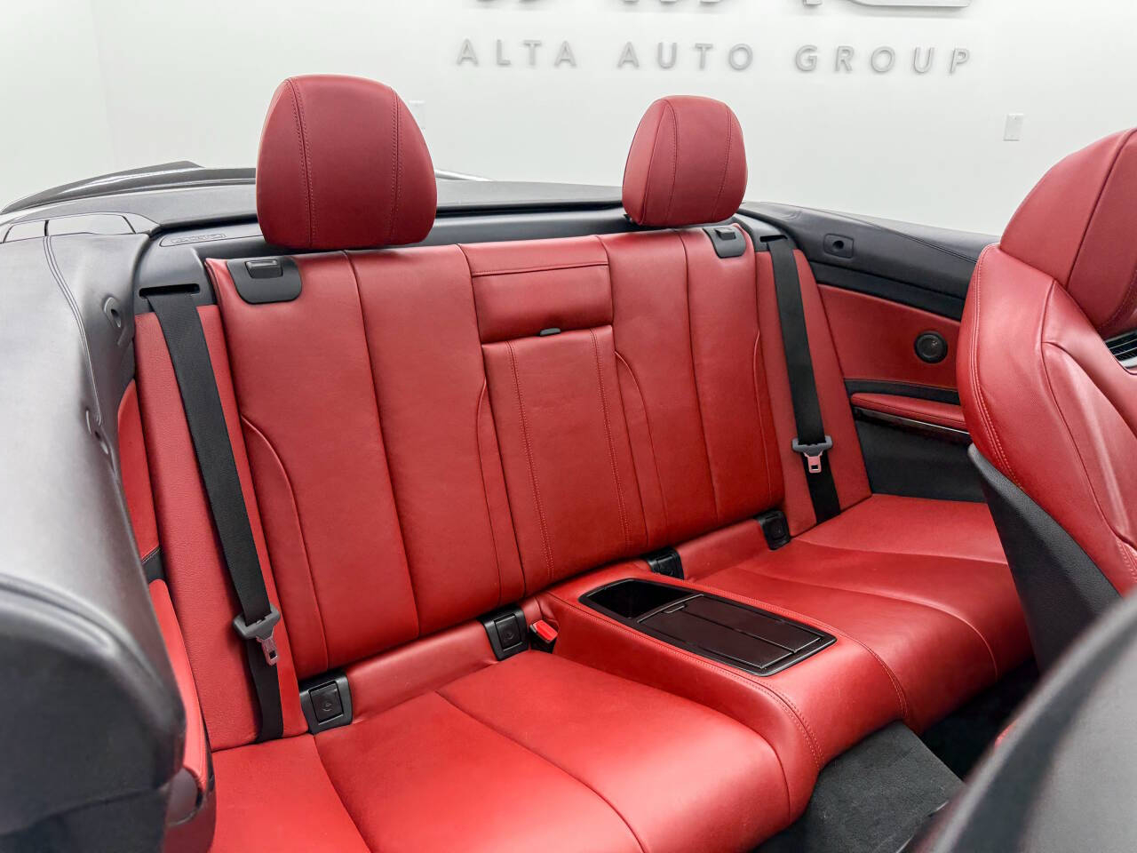 BMW M4 Convertible 2017