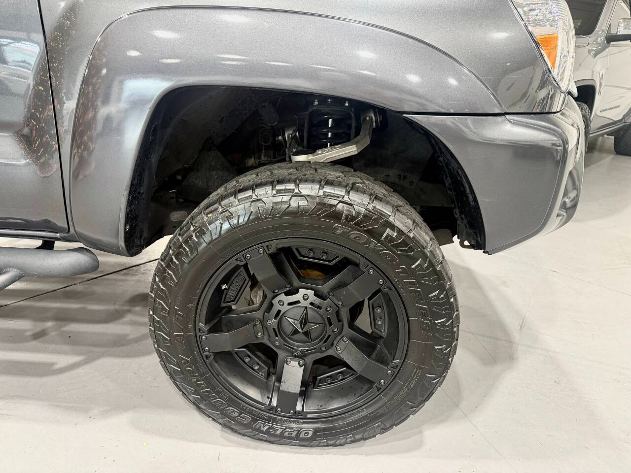 Toyota Tacoma Double Cab V6 5AT 4WD 2014