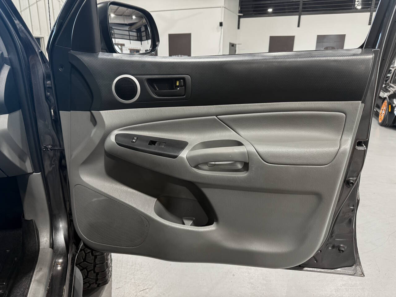 Toyota Tacoma Double Cab V6 5AT 4WD 2014