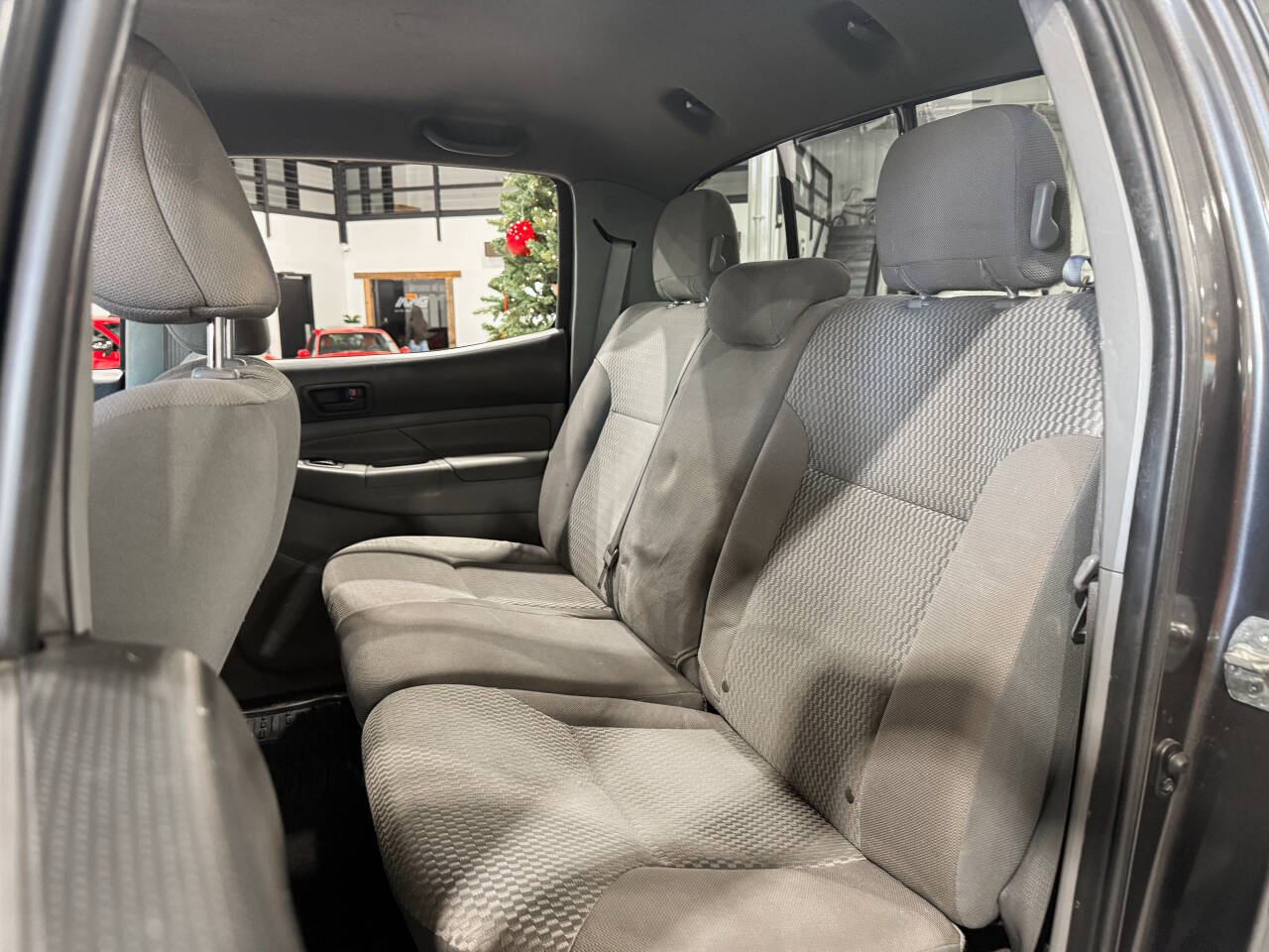 Toyota Tacoma Double Cab V6 5AT 4WD 2014