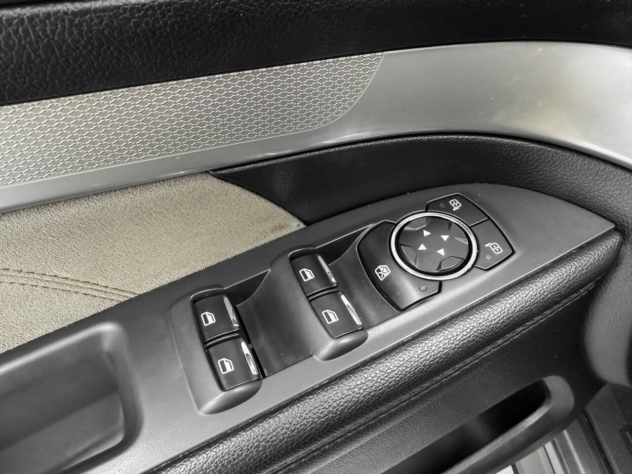 Ford Explorer XLT FWD 2017