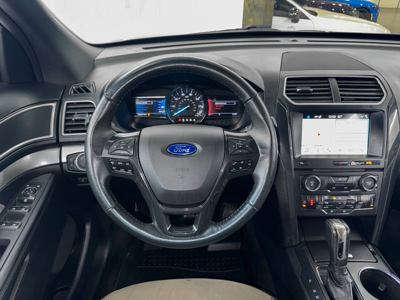 Ford Explorer XLT FWD 2017