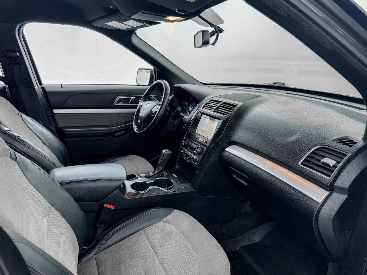 Ford Explorer XLT FWD 2017