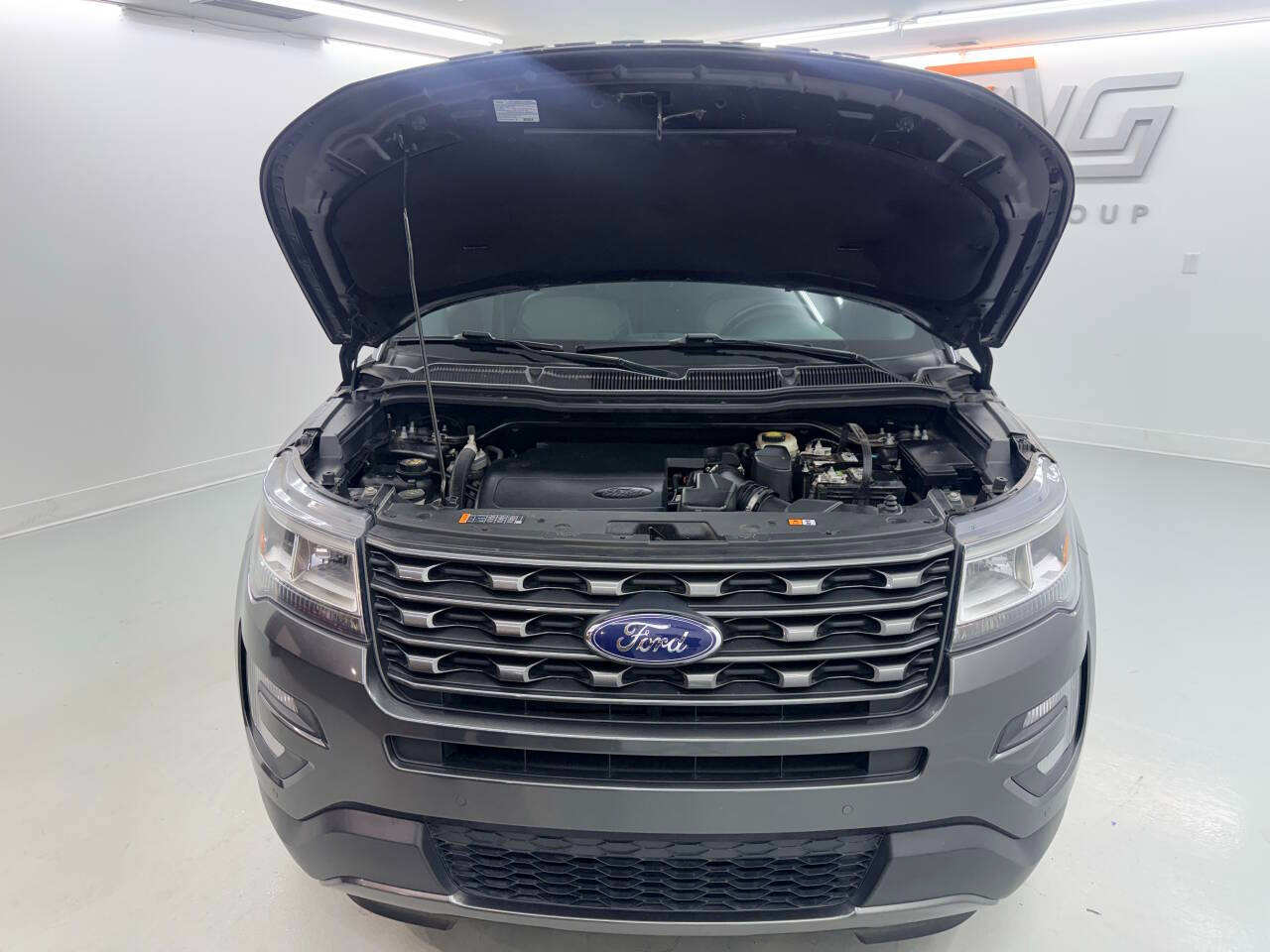 Ford Explorer XLT FWD 2017