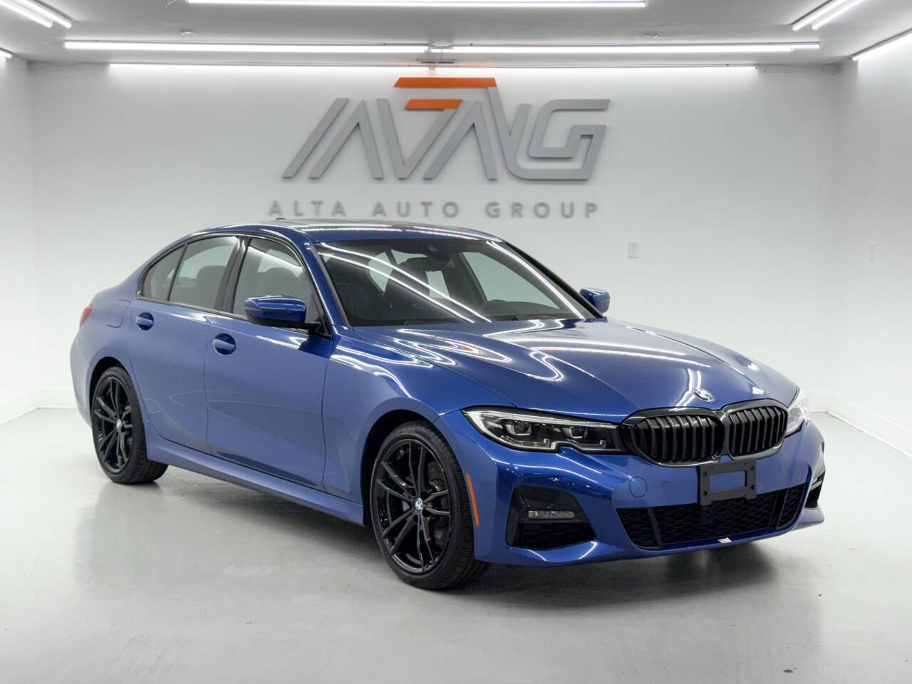 BMW 3-Series 330i xDrive 2020