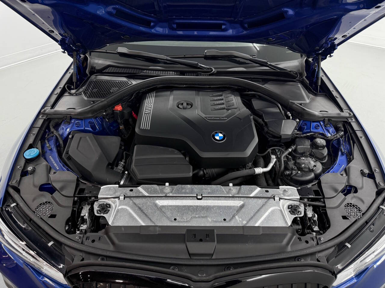 BMW 3-Series 330i xDrive 2020