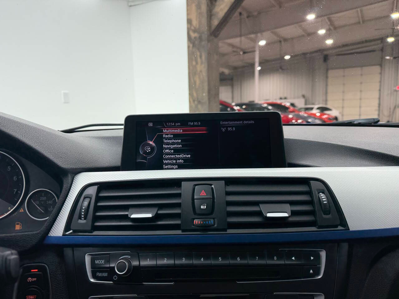 BMW 3-Series 328i xDrive Sedan 2015