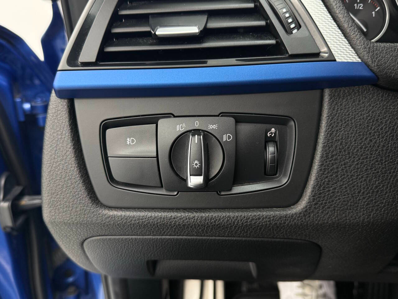 BMW 3-Series 328i xDrive Sedan 2015