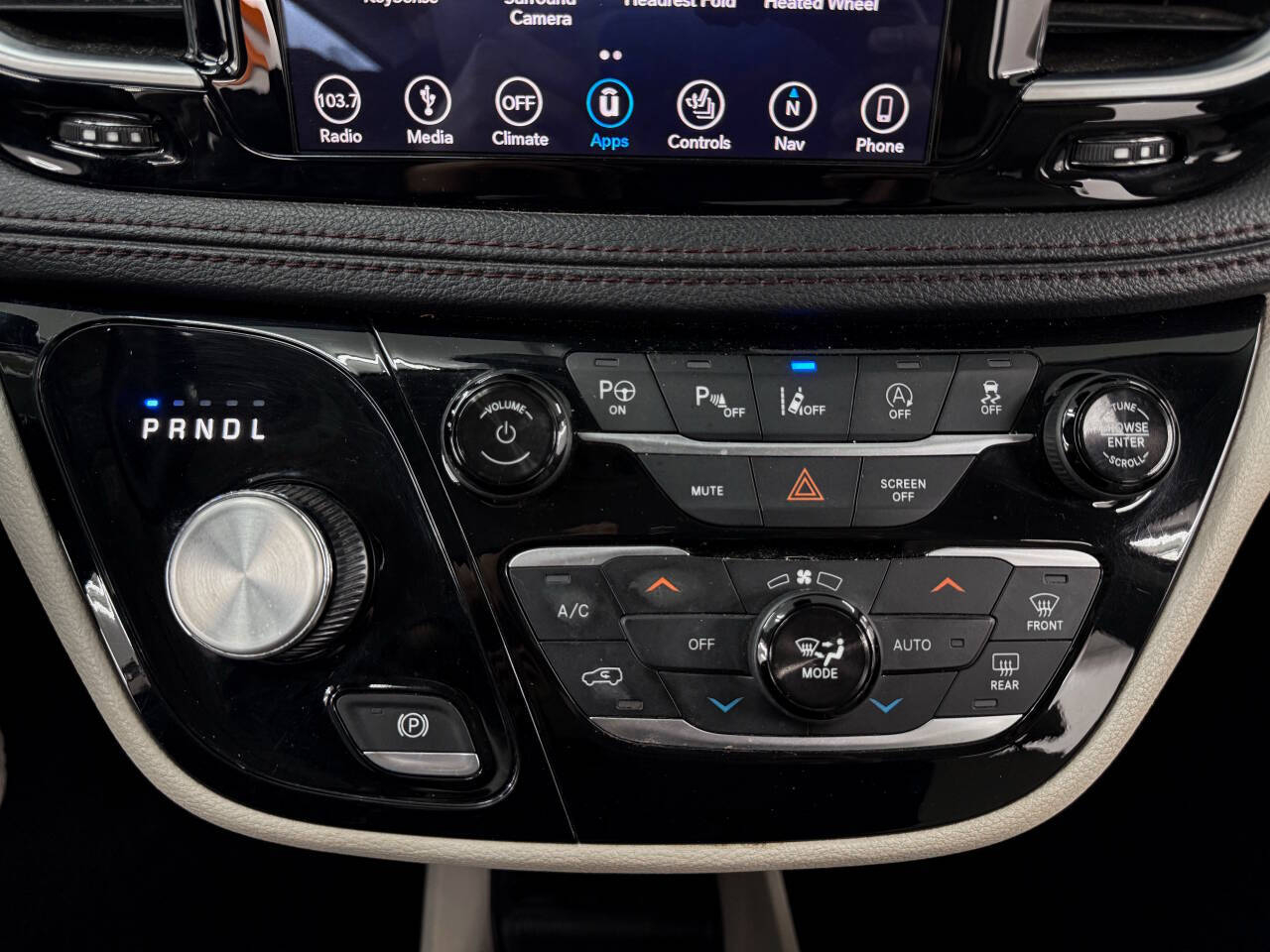 Chrysler Pacifica Limited 2018