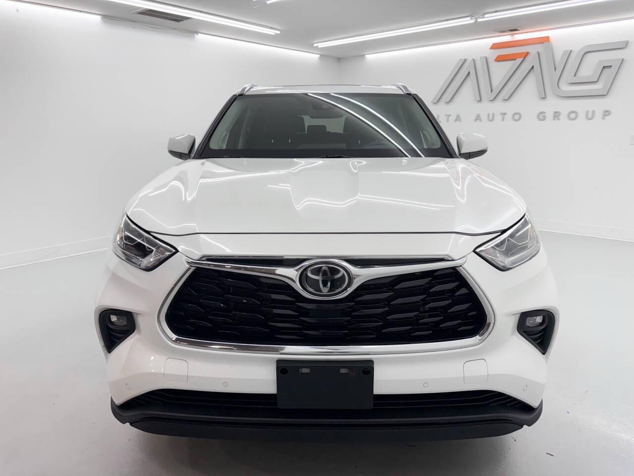 Toyota Highlander Limited AWD V6 2021