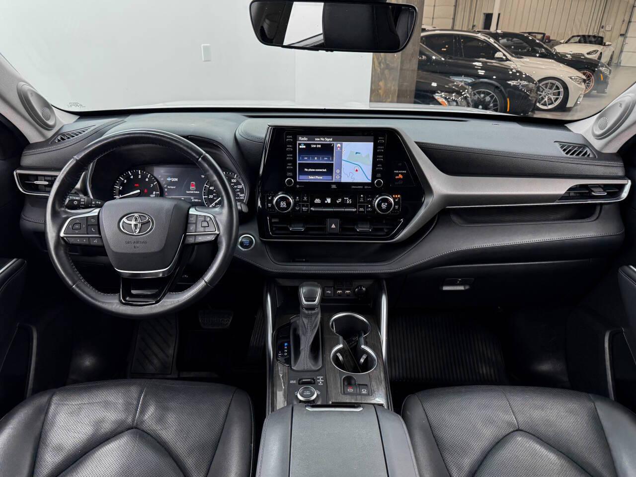 Toyota Highlander Limited AWD V6 2021