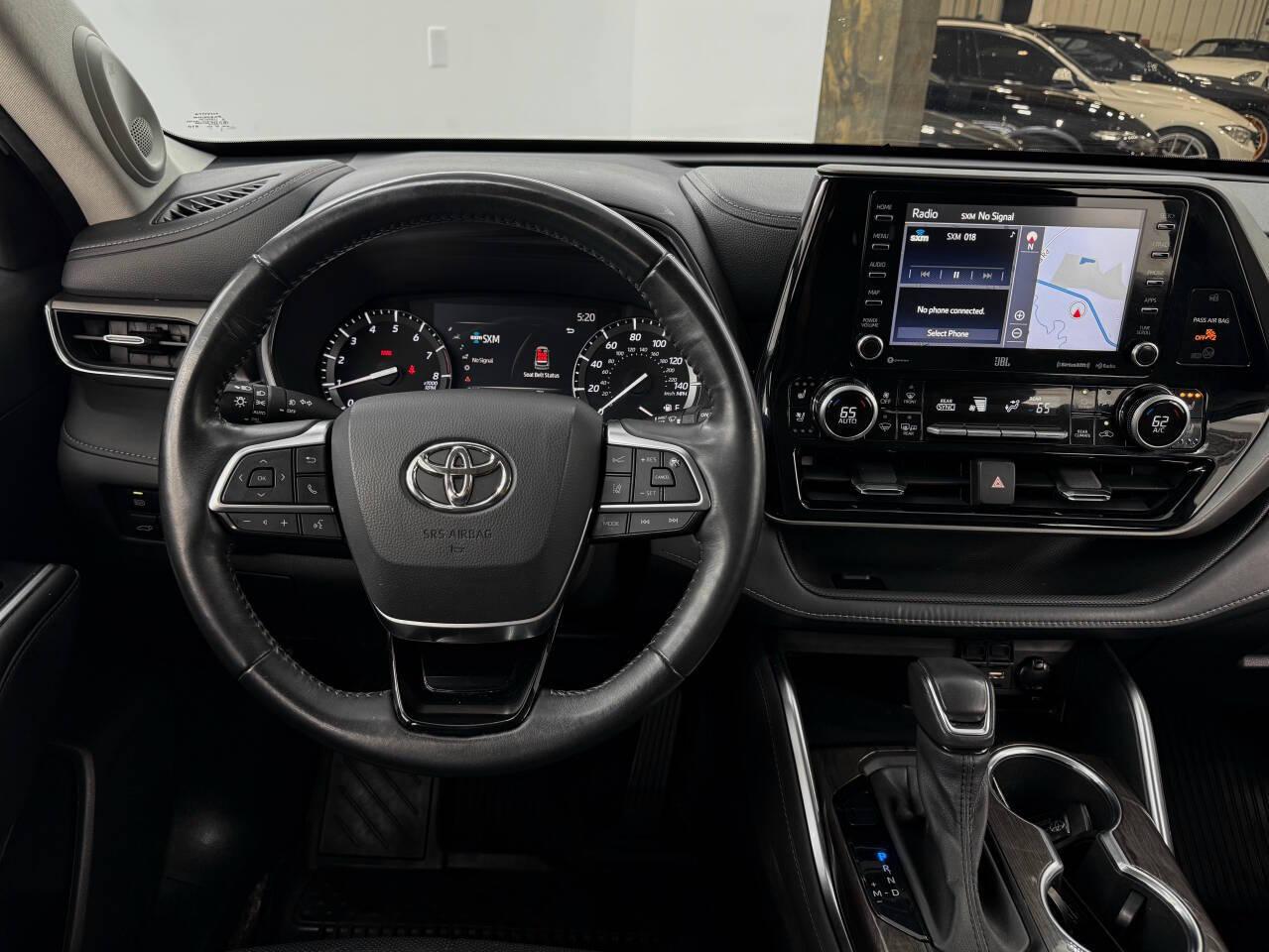 Toyota Highlander Limited AWD V6 2021