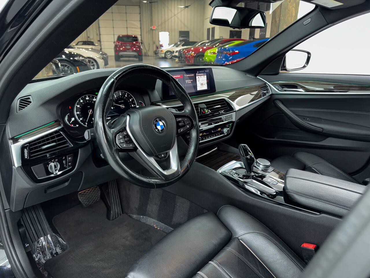 BMW 5-Series 540i xDrive 2019