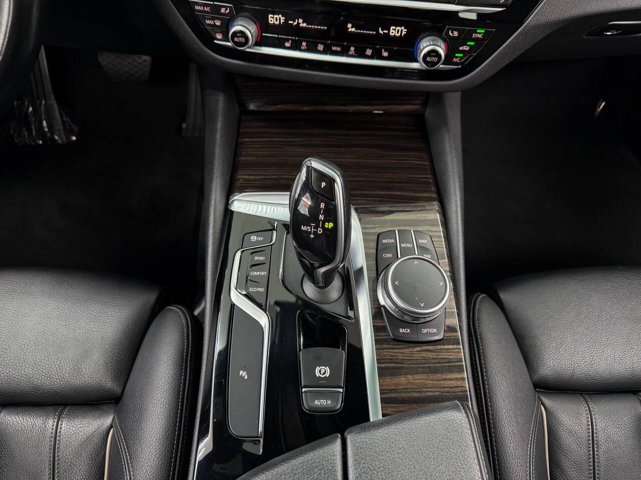 BMW 5-Series 540i xDrive 2019