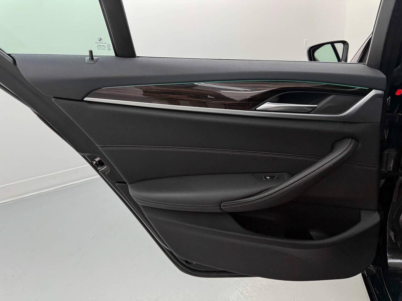 BMW 5-Series 540i xDrive 2019