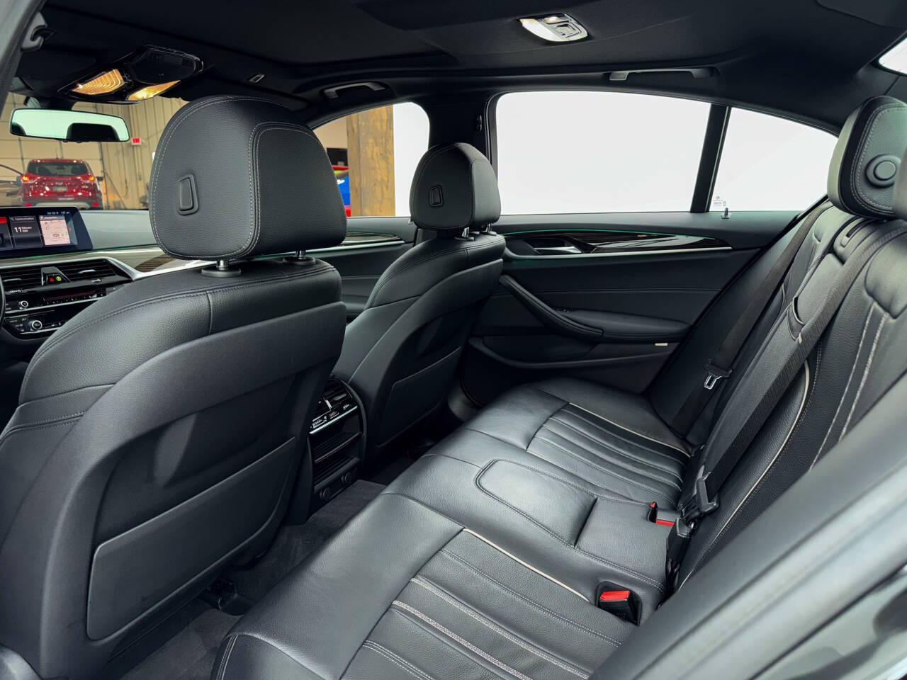 BMW 5-Series 540i xDrive 2019