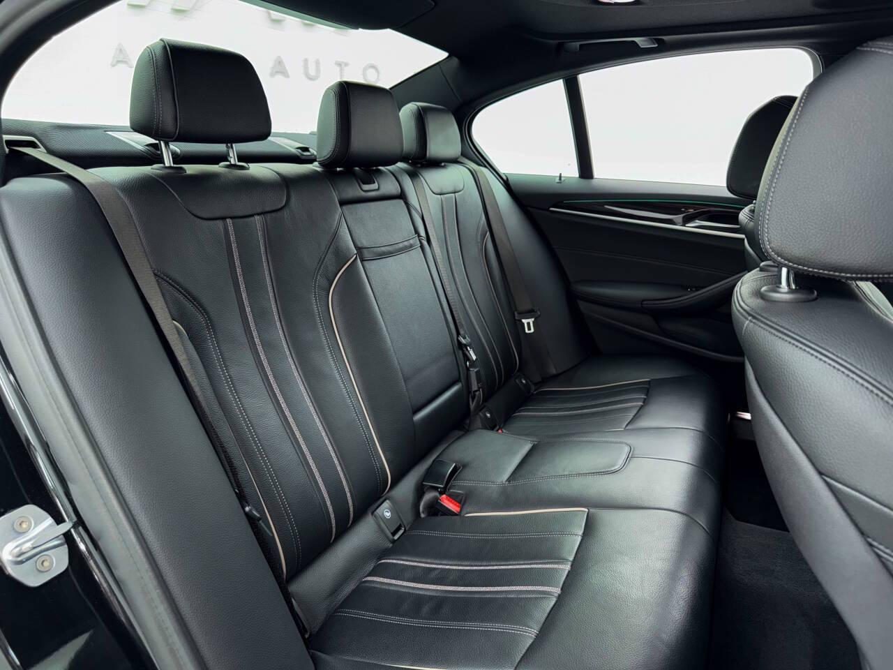 BMW 5-Series 540i xDrive 2019