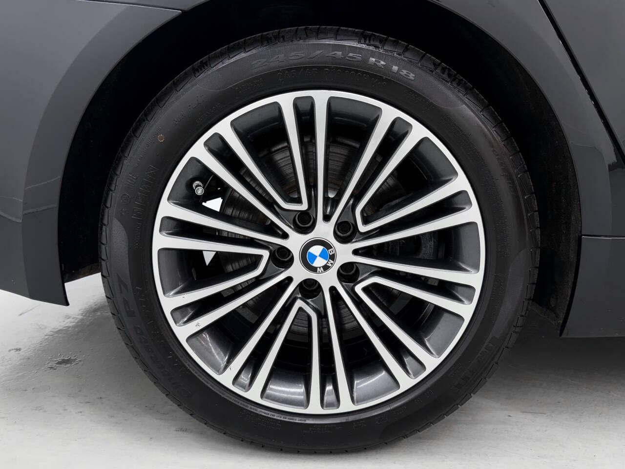 BMW 5-Series 540i xDrive 2019