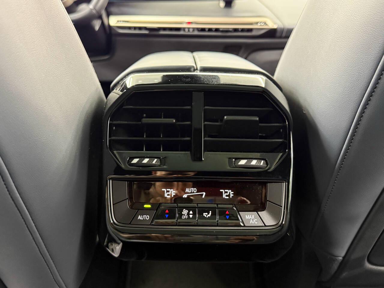 BMW iX xDrive50 2024