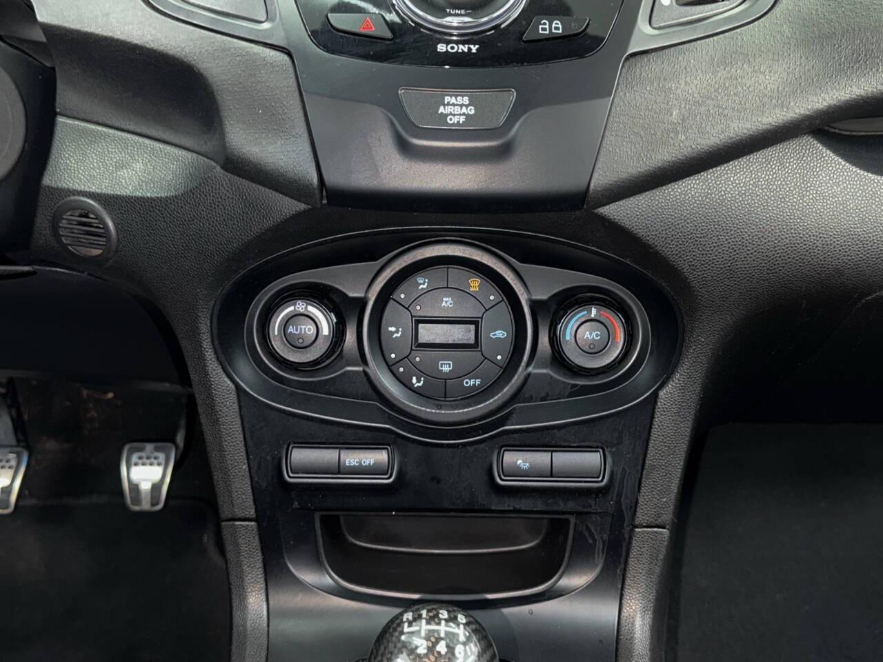 Ford Fiesta ST Hatchback 2016