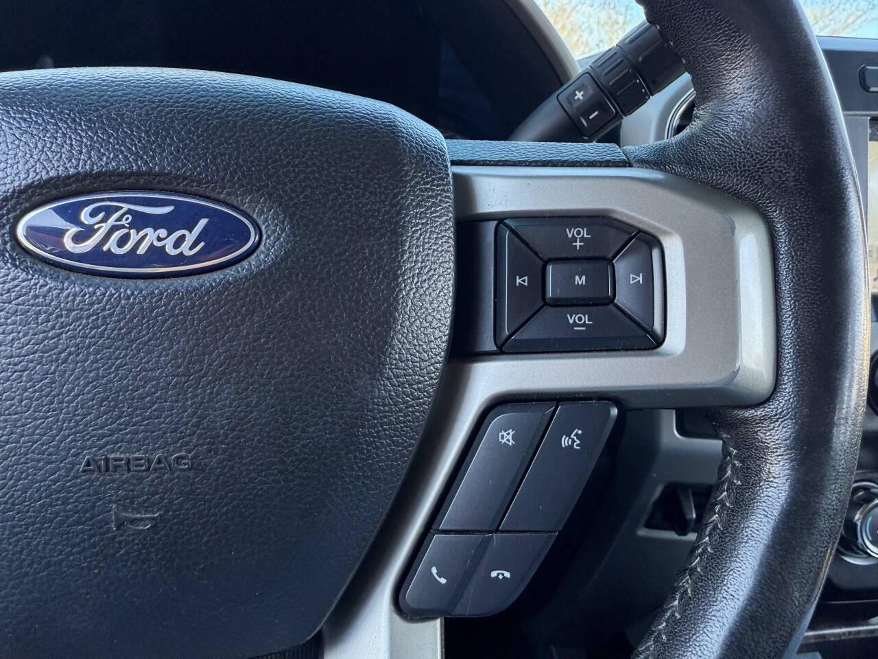 Ford F-250 SD Lariat Crew Cab SWB 4WD 2019