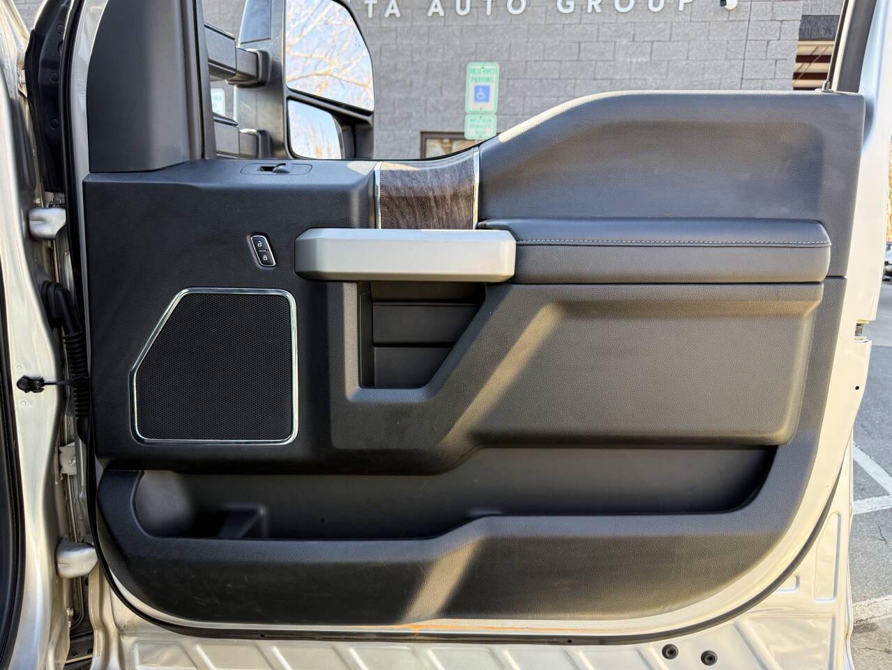 Ford F-250 SD Lariat Crew Cab SWB 4WD 2019