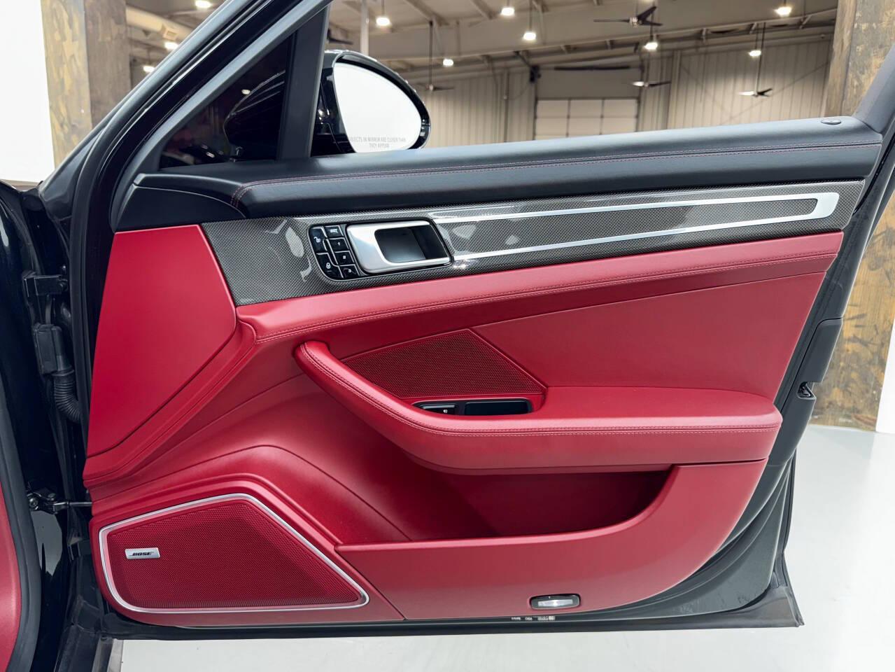 Porsche Panamera GTS 2017