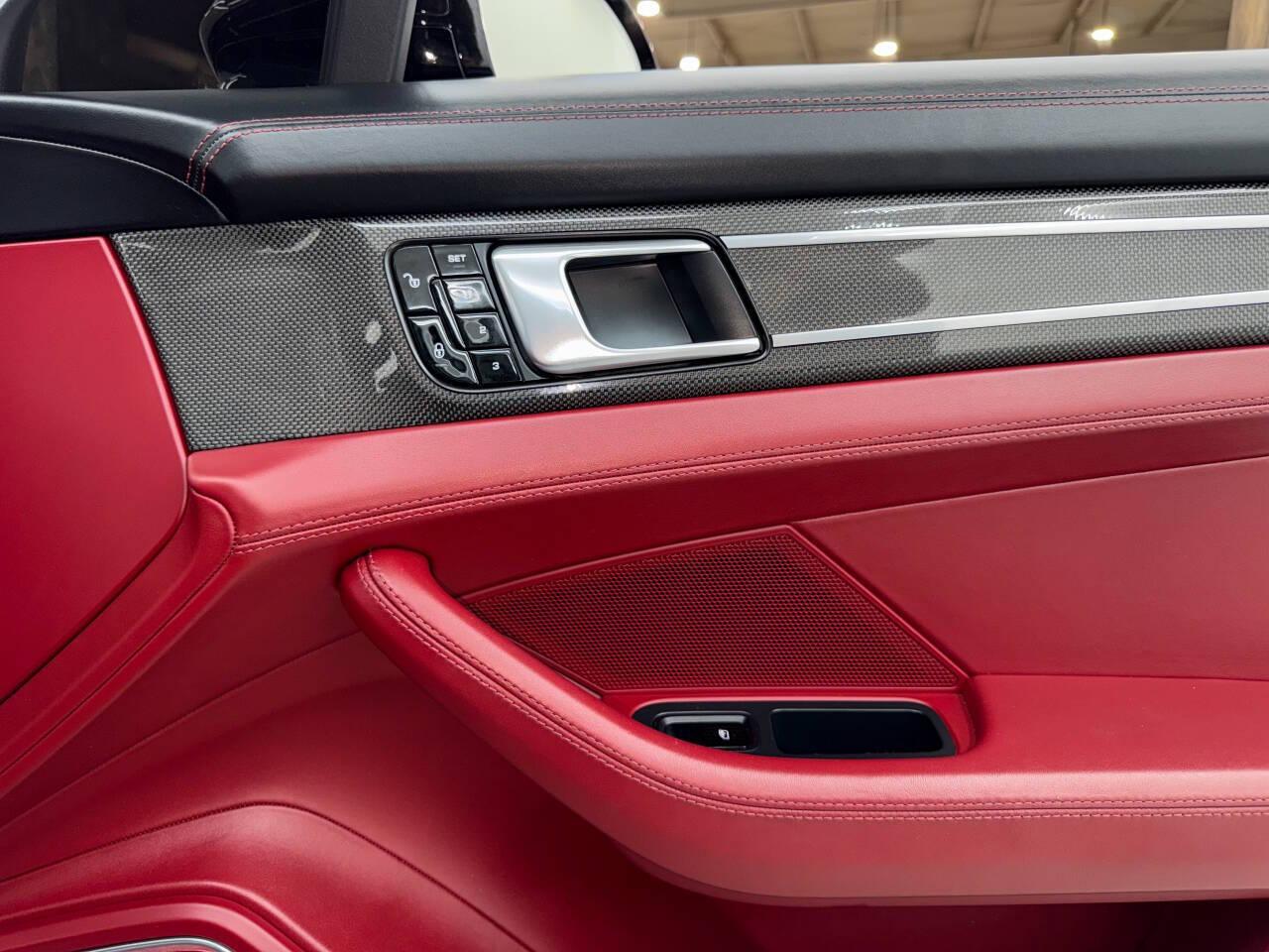 Porsche Panamera GTS 2017