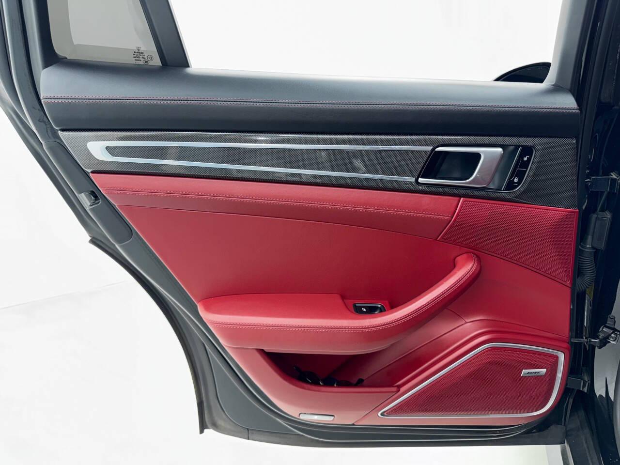 Porsche Panamera GTS 2017