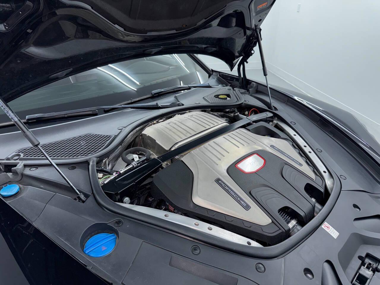 Porsche Panamera GTS 2017