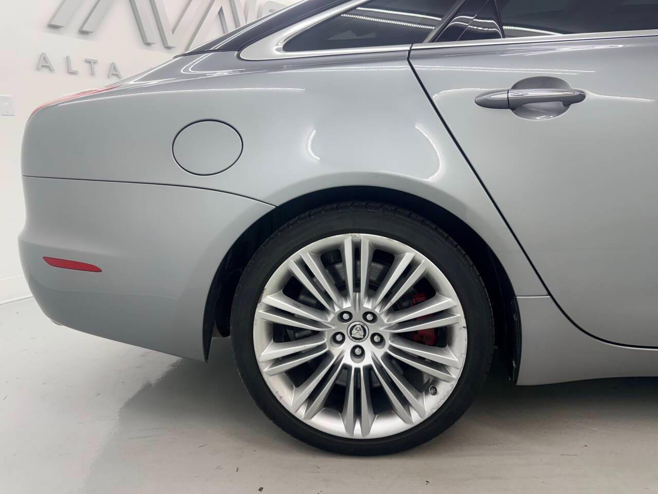 Jaguar XJ-Series XJ Supercharged 2011