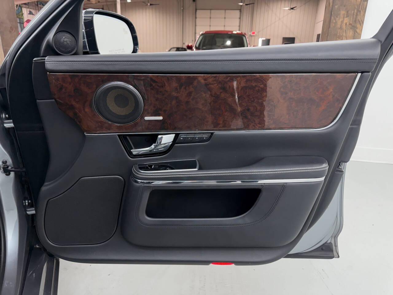 Jaguar XJ-Series XJ Supercharged 2011