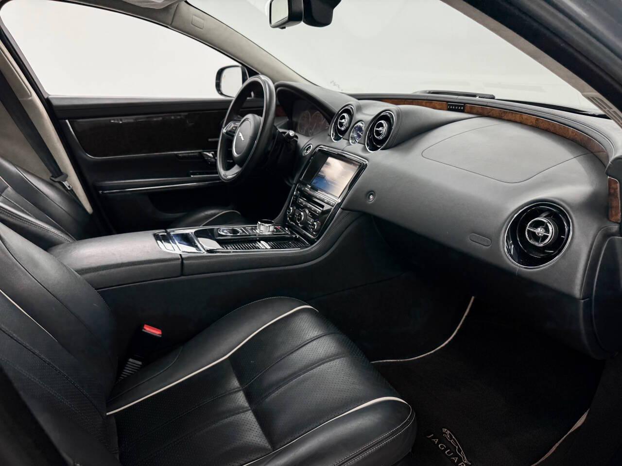 Jaguar XJ-Series XJ Supercharged 2011