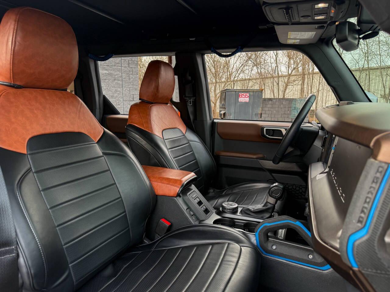 Ford Bronco Base 4-Door 2022