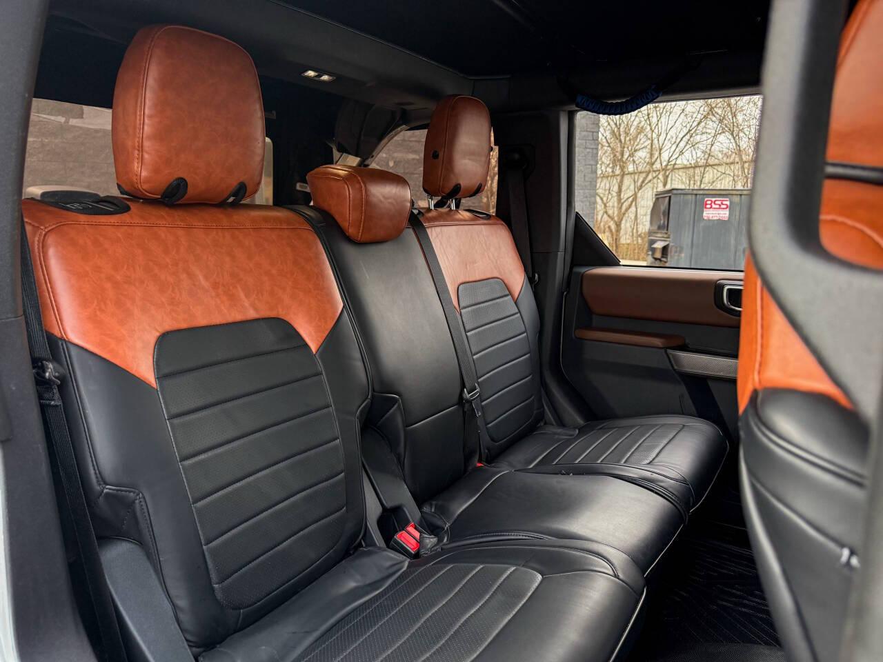 Ford Bronco Base 4-Door 2022